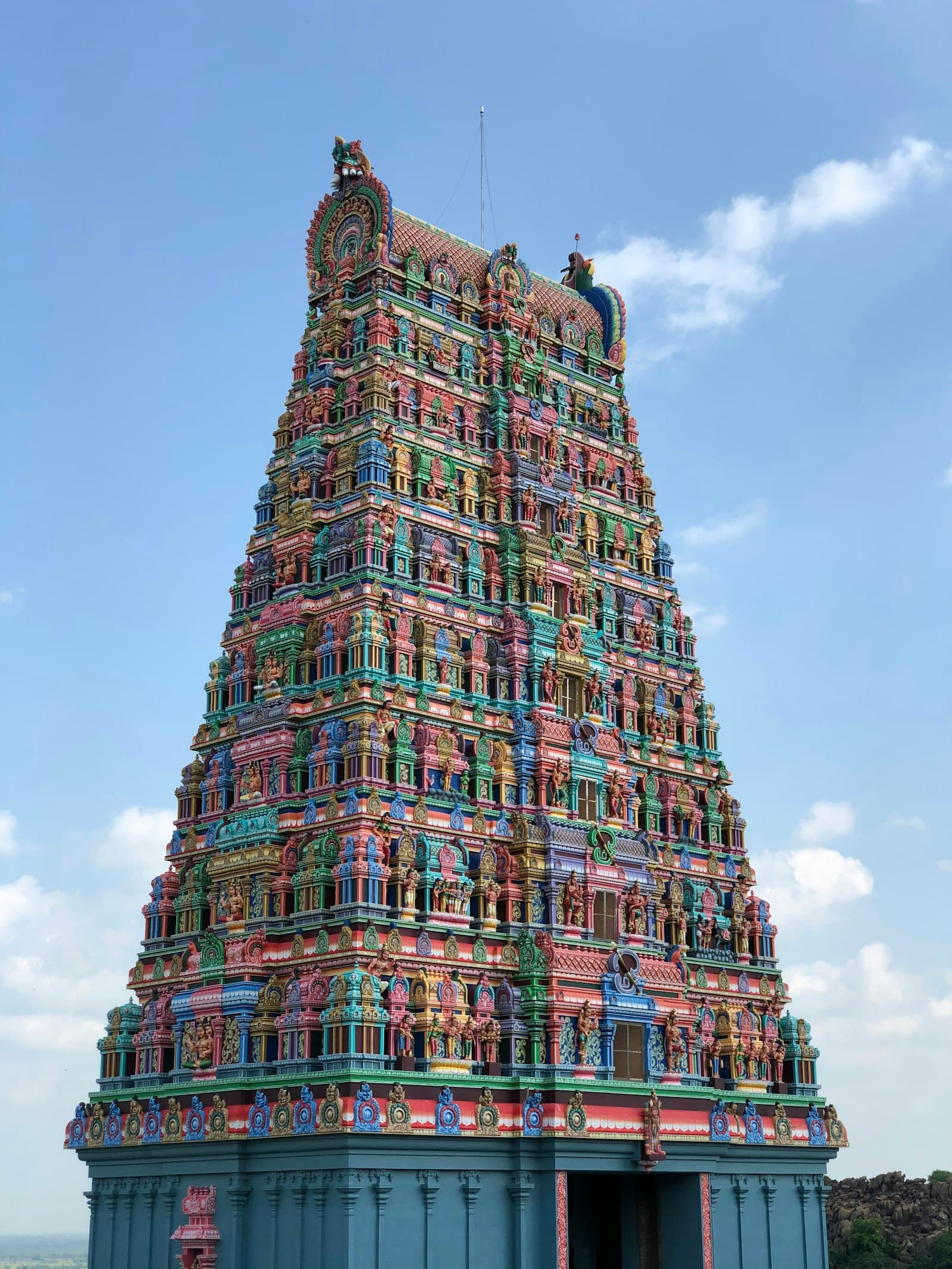 Madurai Meenakshi Amman — The Goddess Who Rules a City